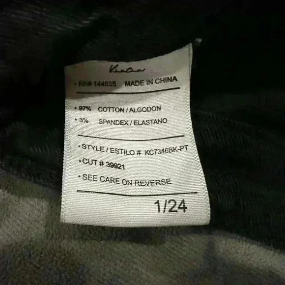 🎉Host Pick times 2 🎉KanCan Petite Black high rise bootcut jeans size 1/24 - Picture 8 of 11